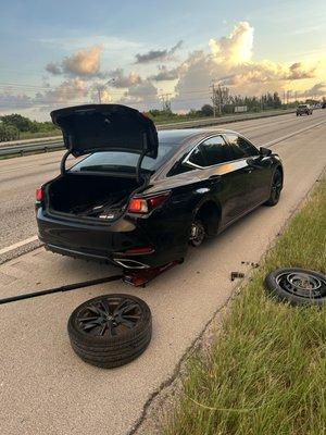 Road Helper Emergency Roadside Assistance