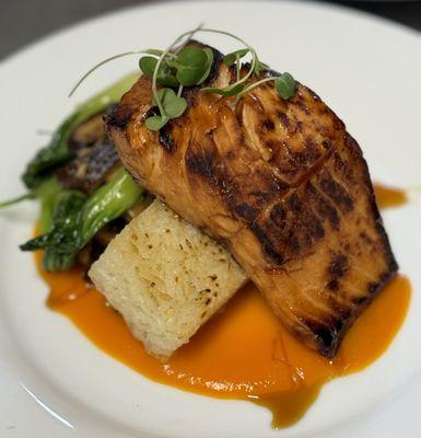 Photo of our curation: Braised Beef Short Rib. Follow us now:
https://www.instagram.com/johnnyburkecatering/