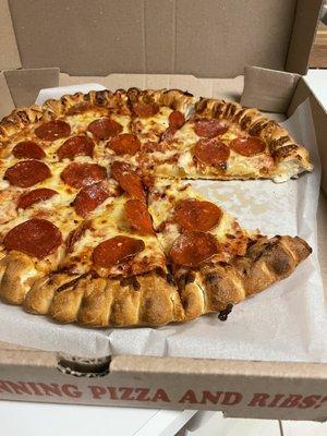 Online ordering via United miles dining. Easy peasy good bar pie. Filling doughy crust $17 w tip Pizza Deal