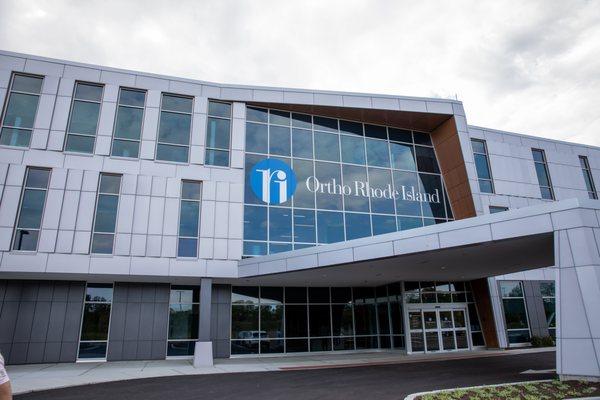 Main entrance of the Warwick Campus.