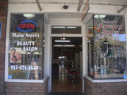 Main Street Beauty Salon