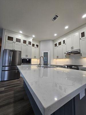 Large island with quartz countertops