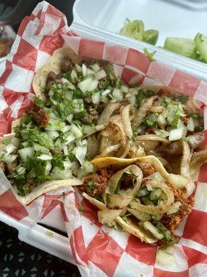 Tacos Los Mexicanos Catrachos