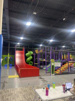 Funz Trampoline Park