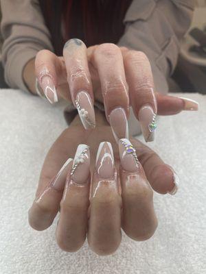 Acrylic nails,V tips design