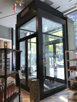 Custom Glass & Design