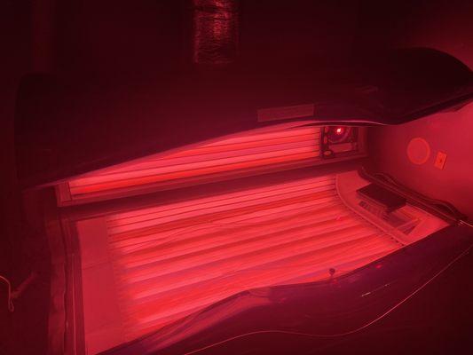 Super comfortable red light therapy bed