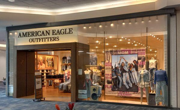 American Eagle Store