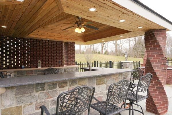 Outdoor Bar with Twisted Brick Column