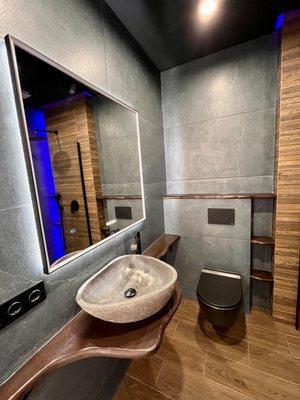 LEO Construction & Services