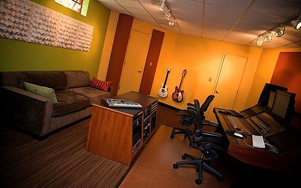 Control room A. Avid C-24 desk with Focal monitors. Preamps by Amek/Neve, Tube-Tech, Universal Audio, Vintech, Prodigy Engineering