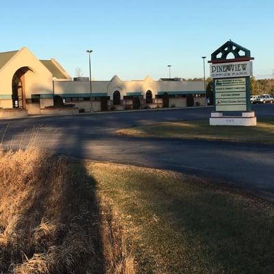 More storefront photo hijinx in P-Town