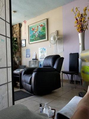 Front area for foot detox (near entrance, one of three chairs)