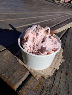 Trackers Ice Cream & Confections