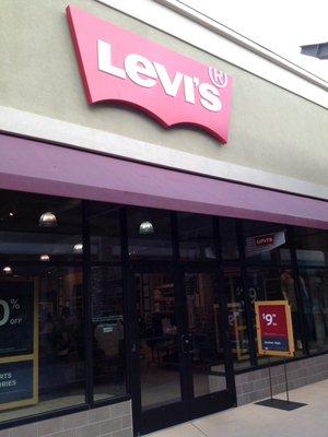Levi’s Outlet Store