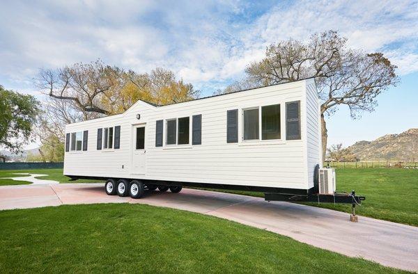 Companion Plus Model.
40 ft. 1 Bedroom Tiny Home.