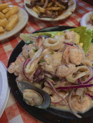 Ceviche Mixto