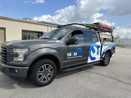 Fix N Go garage door repair , we are BBB accredited
And we guarantee your satisfaction!