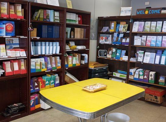 Al-Anon and Alateen Conference approved liturature