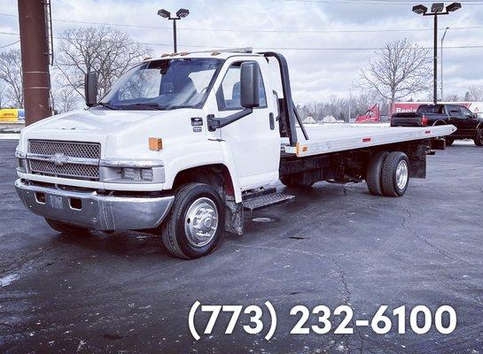 Strauss Towing & Roadside