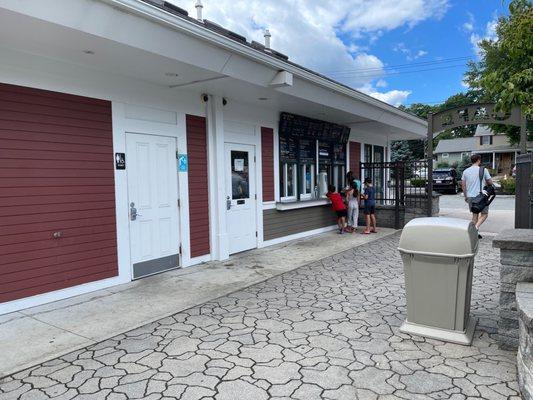 Cafe & Creamery Bathrooms