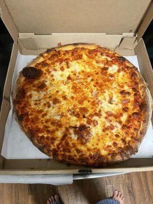 First try was so good! Second try, same! New favorite pizza spot!