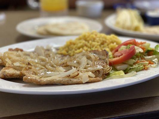 Pechuga Encebollada Plate