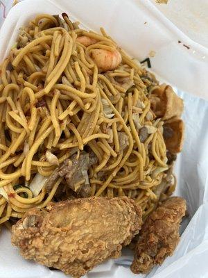 Spicy Combo Lo-Mein with a side of fried chicken