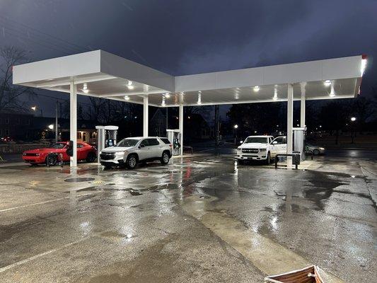 Y All’s 605 Gas Station