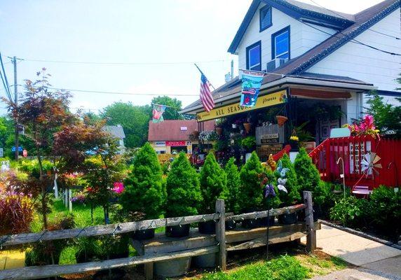 All Seasons Produce and Flowers -- storefront