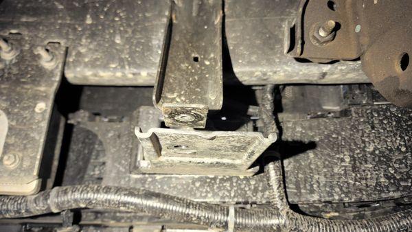 Steel Crossmember not lined up and no mounting bolts that require spec torque rating