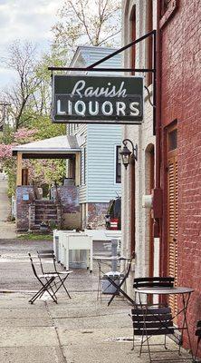 Ravish Liquors