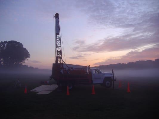 Pre-dawn drilling on Bethpage Black