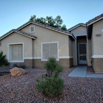 EC Solar Screens & Doors