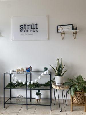 Strut Wax Bar