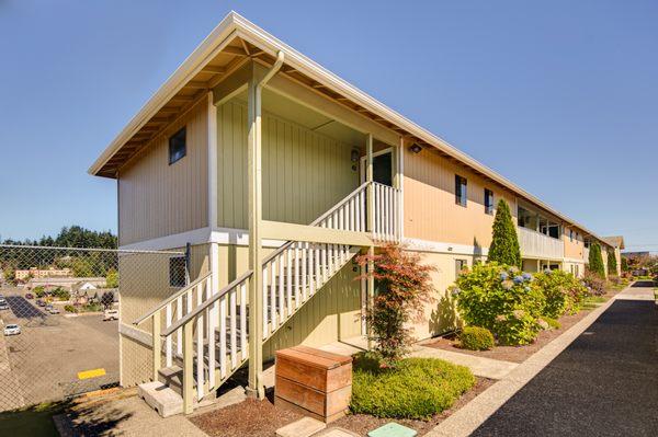 Southridge Apartments, Coos Bay
