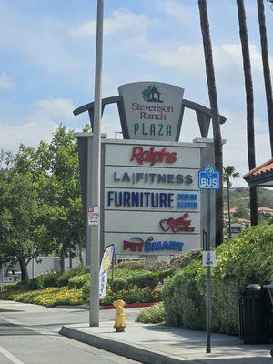 Stevenson Ranch Plaza