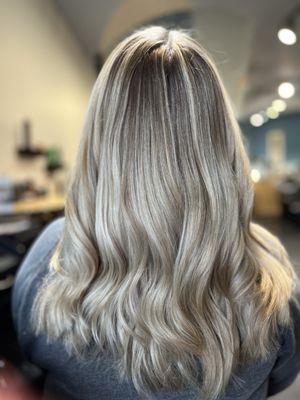 Blonde hair specialist