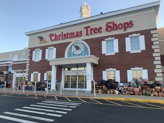 Christmas Tree Shop