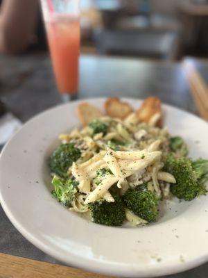 Chicken, broccoli fettuccini with breadstick chips