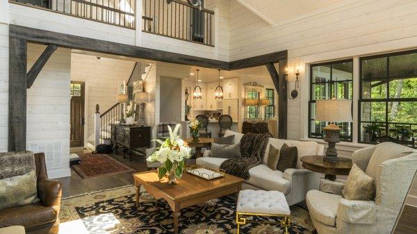 North Carolina Luxury Lakefront Cabins