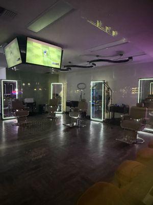 V Cuts Barber Lounge