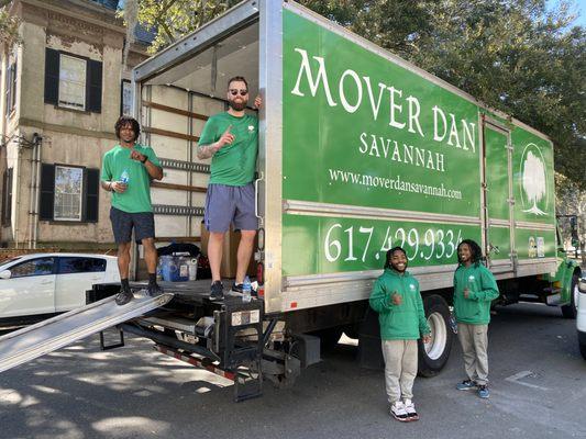 Mover Dan Savannah