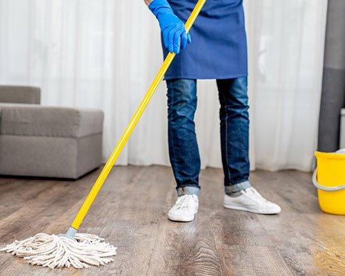 Skinny Man Cleaning Service