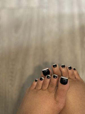 Gel Pedicure Reverse French