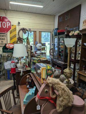 Vintage 167 Antiques and Estate Sales