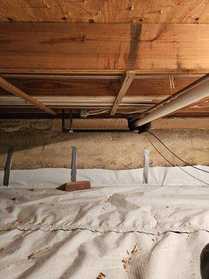 Gas piping to the new kitchen gas range in the crawl space access