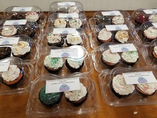 Min and Jim's Country Cupcakes