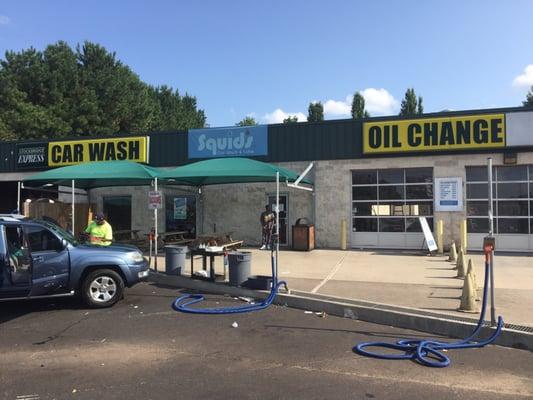 Squids Car Wash & Lube