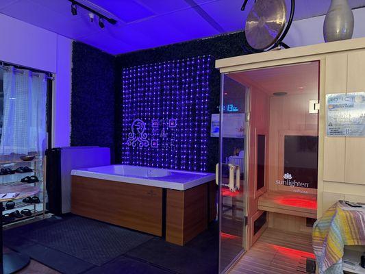 our sauna and cold plunge come with a 24/7 access option